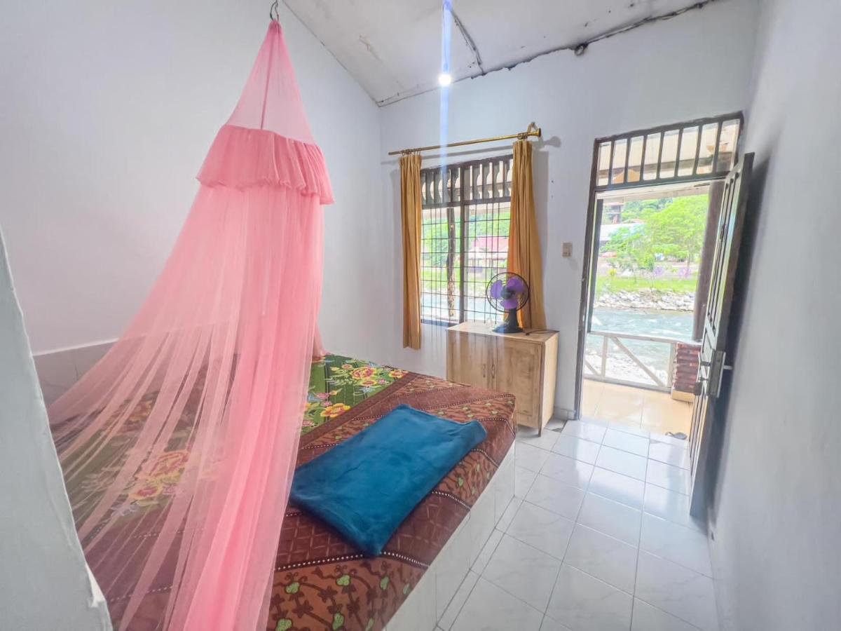 Hotel Umiyuki Jungle Tour Only Treking With As Bukit Lawang Esterno foto