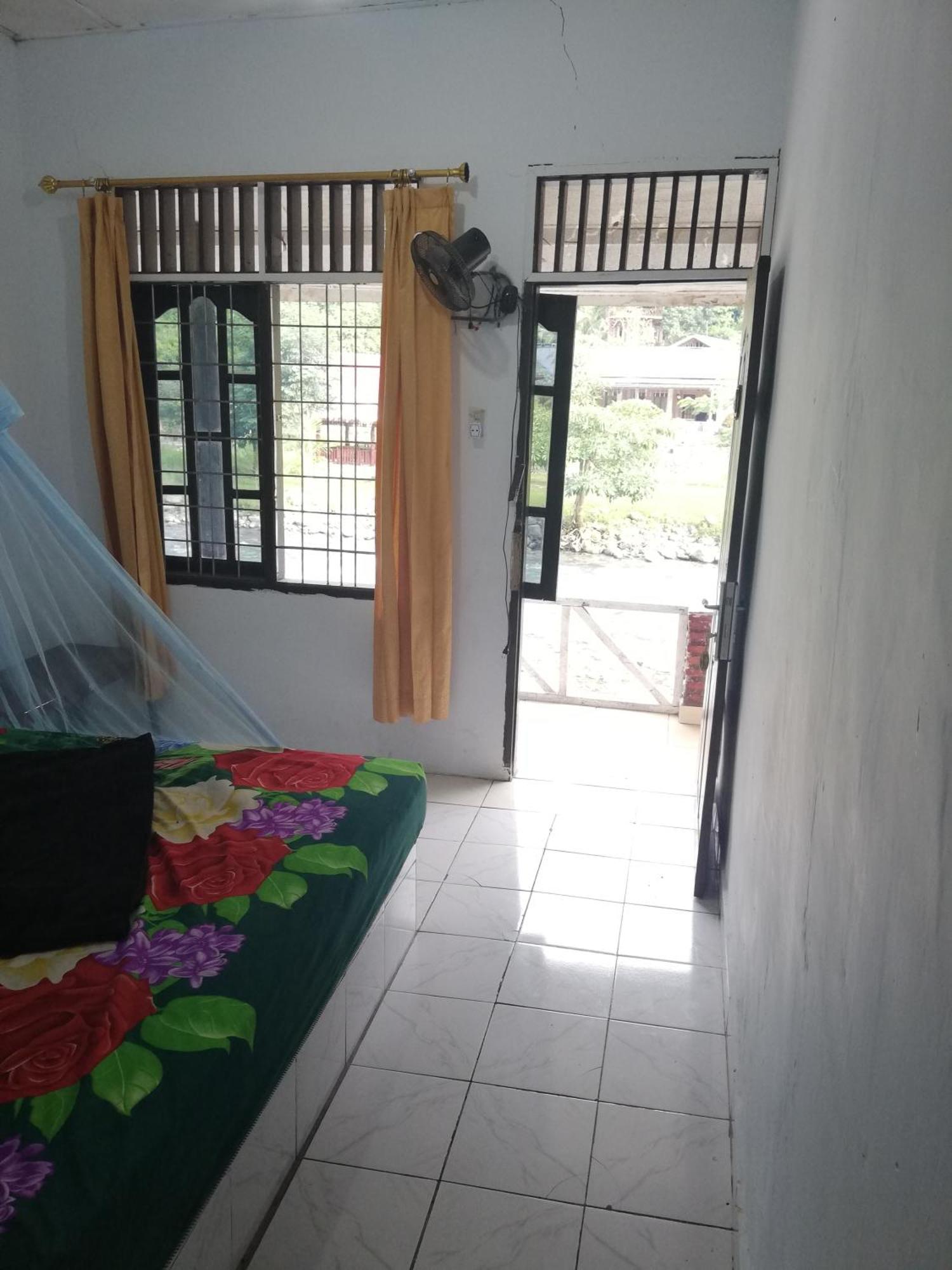 Hotel Umiyuki Jungle Tour Only Treking With As Bukit Lawang Esterno foto